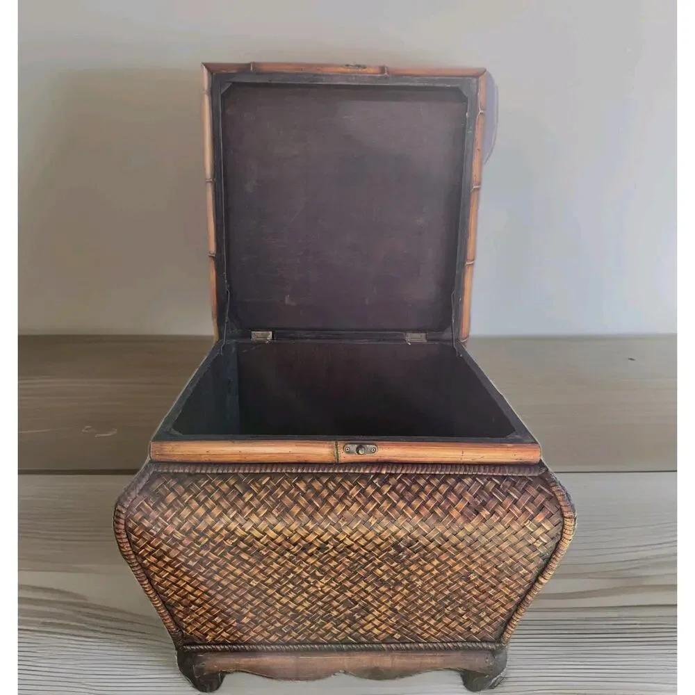 Vtg Wicker Bamboo Wood Storage Trunk Chest Basket Boho Coastal Decor Beach House